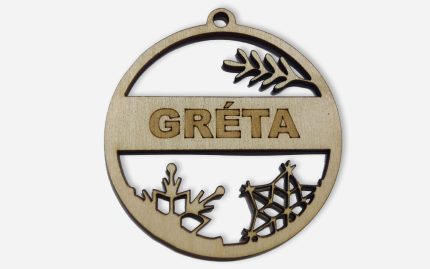 Karácsonyfadísz névvel