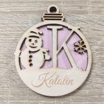 Karácsonyfadísz, monogrammal és névvel